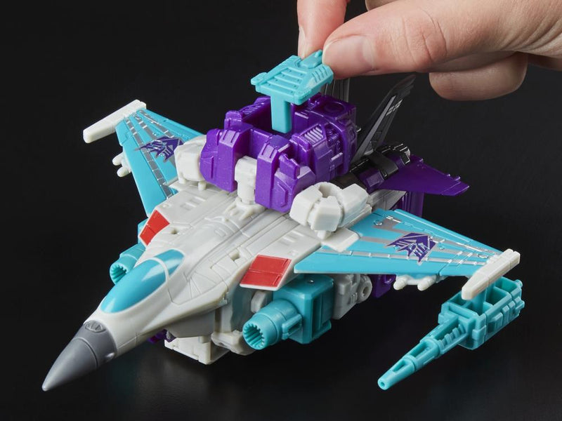 Load image into Gallery viewer, Transformers Generations Power of The Primes - Deluxe Dreadwind
