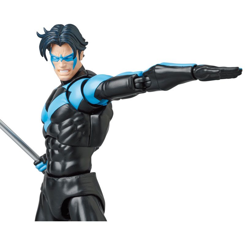 Load image into Gallery viewer, MAFEX - Batman Hush: No. 175 Nightwing
